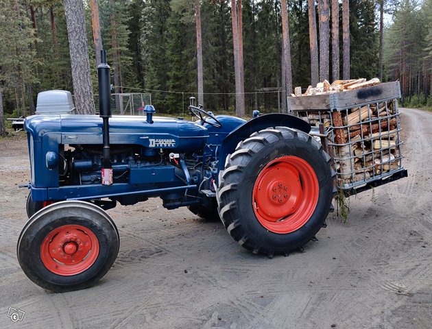 Fordson Major 9