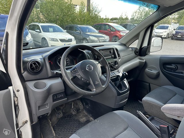 Nissan NV200 3