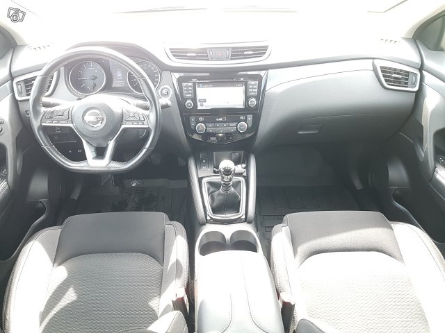 Nissan Qashqai 10