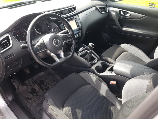 Nissan Qashqai 11