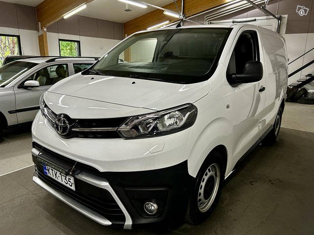 Toyota Proace 4