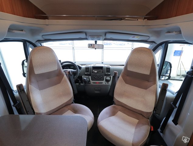 Adria Coral S 670SLL 10