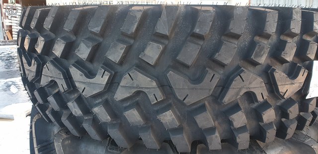 Kaivurinrenkaat 440/80R28 Ascenso MDR1000