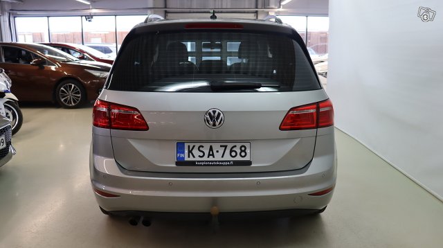 Volkswagen GOLF SPORTSVAN 4