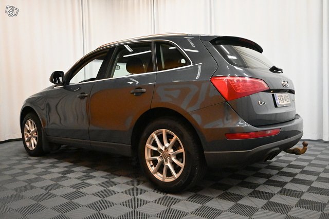 Audi Q5 4