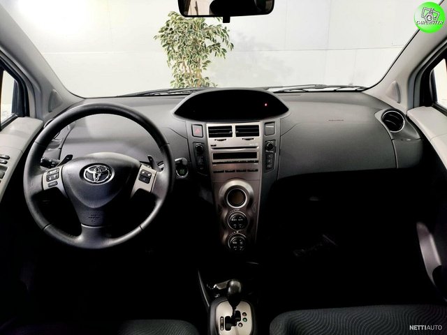 Toyota Yaris 10