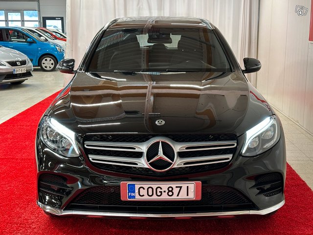 Mercedes-Benz GLC 8