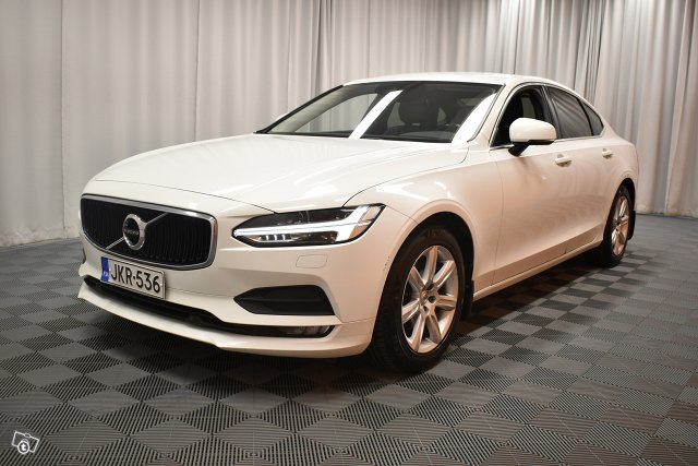 Volvo S90 4