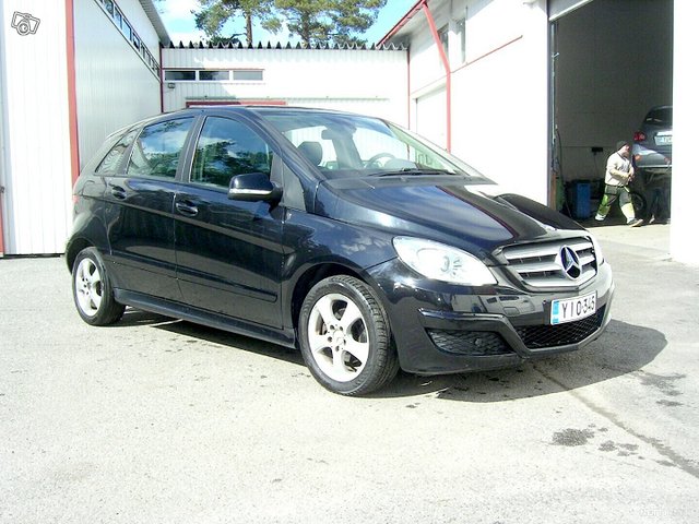 Mercedes-Benz B 4