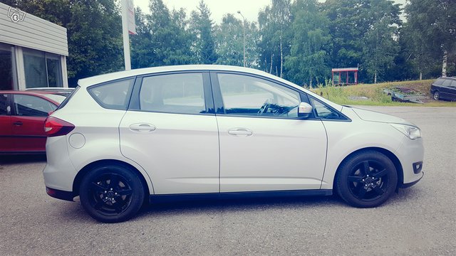 Ford C-Max 7