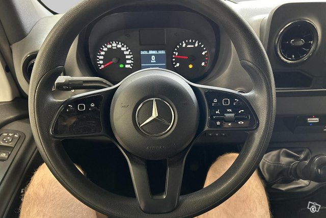 Mercedes-Benz Sprinter 23