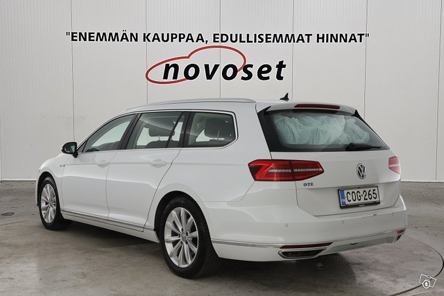 Volkswagen Passat 2