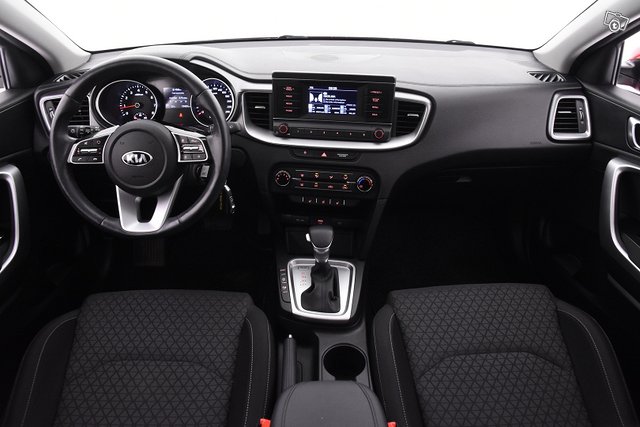 Kia XCeed 17