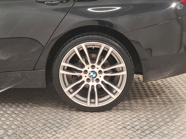 BMW 320 13