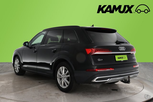 Audi Q7 5