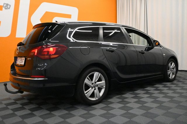 Opel Astra 6