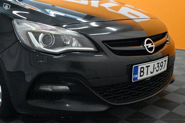 Opel Astra 8