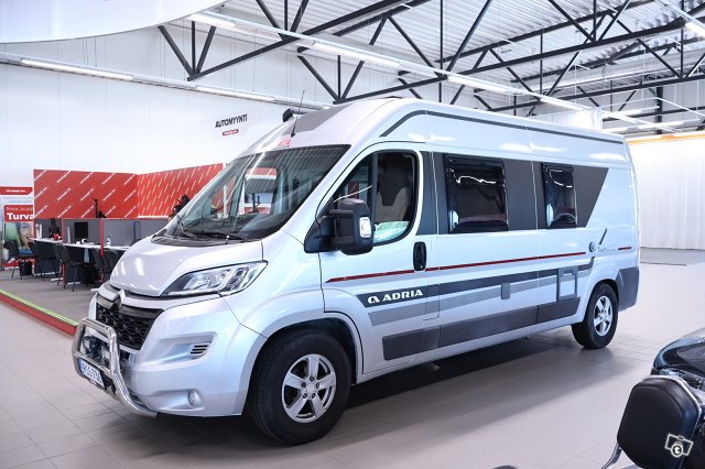 Adria TWIN 600 SPT 3