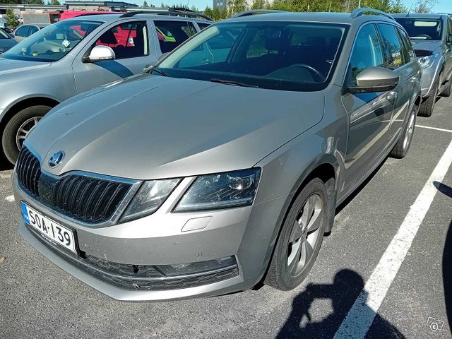 Skoda Octavia 1