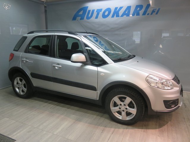 SUZUKI SX4