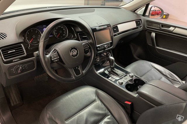 Volkswagen Touareg 7