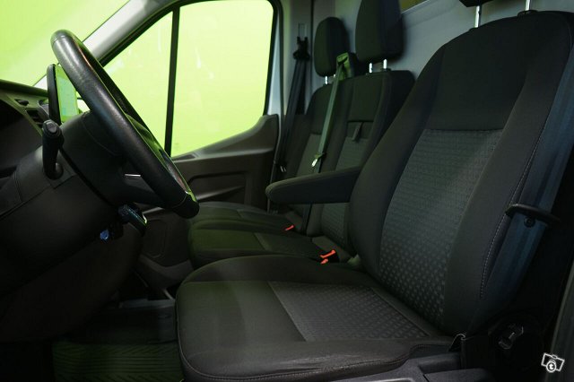 Ford Transit 14