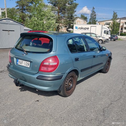 Nissan Almera 3