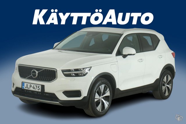 VOLVO XC40 1