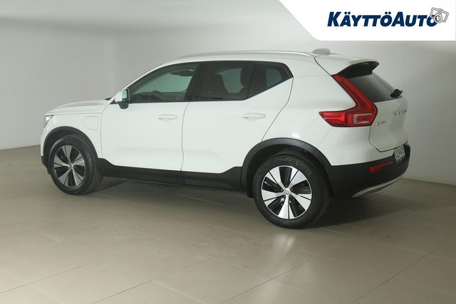 VOLVO XC40 3