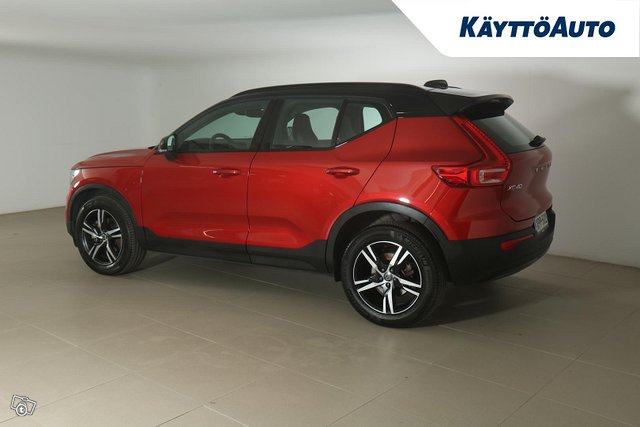 VOLVO XC40 3