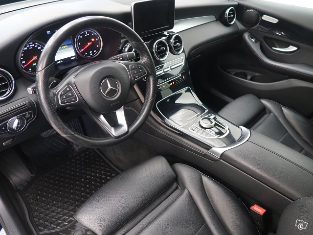 Mercedes-Benz GLC 5