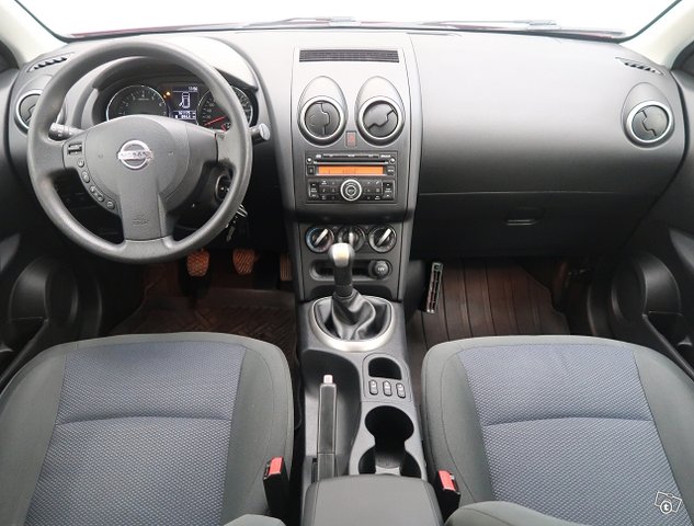 NISSAN Qashqai 6