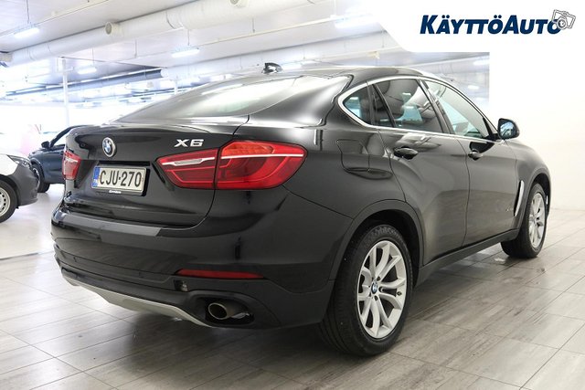 BMW X6 4