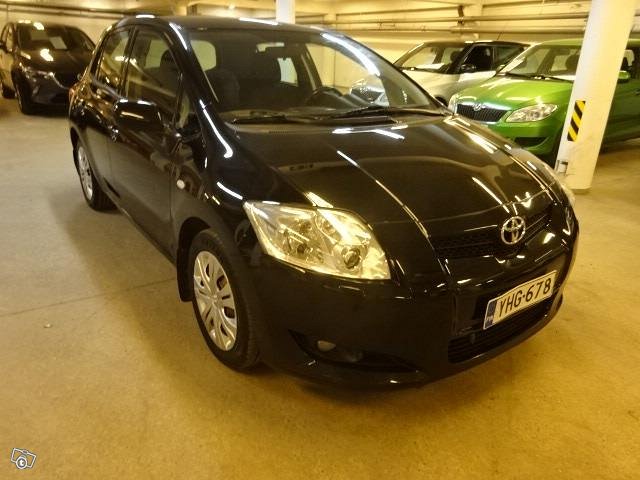 TOYOTA AURIS 6