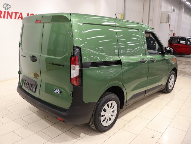 Ford Transit Courier 5