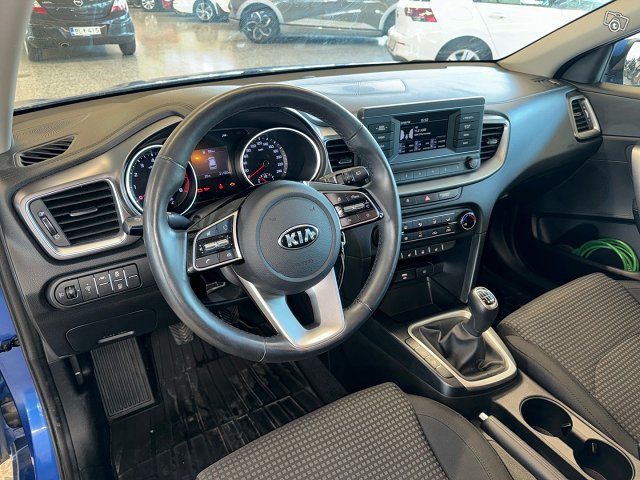 Kia Ceed 10