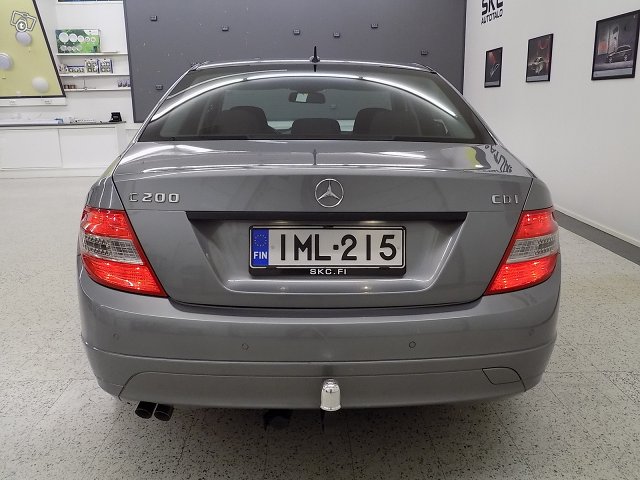 Mercedes-Benz C 4