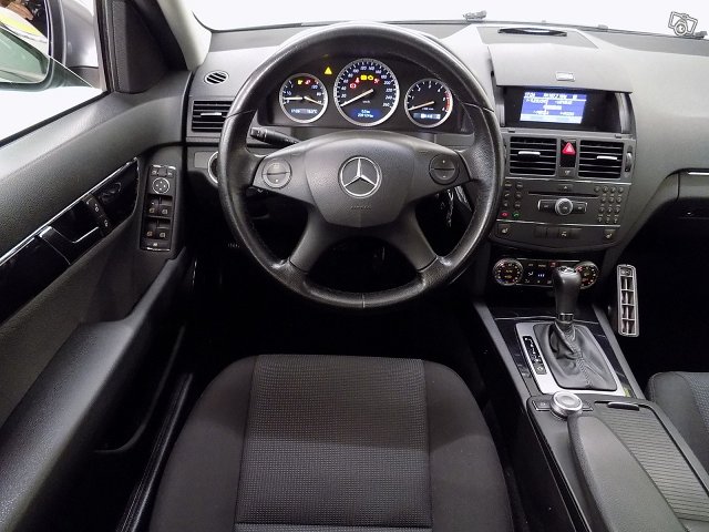 Mercedes-Benz C 7