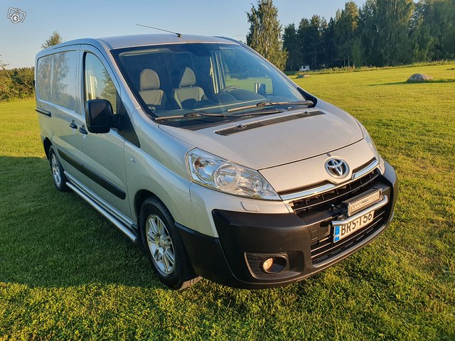 Toyota Proace 4