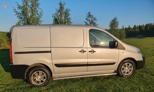 Toyota Proace 6