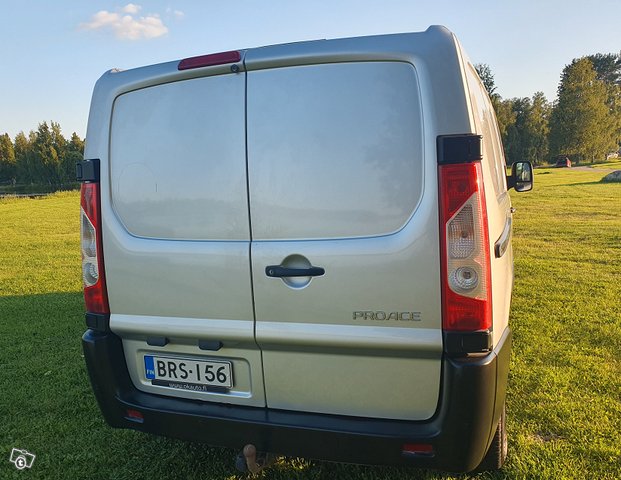 Toyota Proace 9