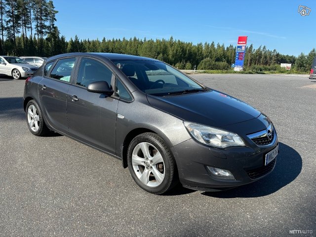 Opel Astra 6