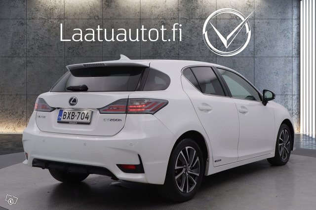 Lexus CT 4