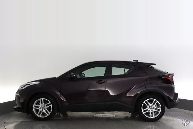 Toyota C-HR 2