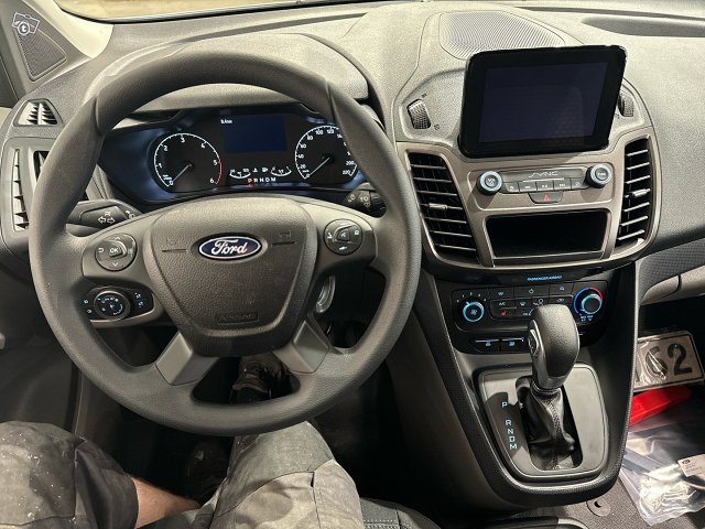 Ford Transit Connect 9