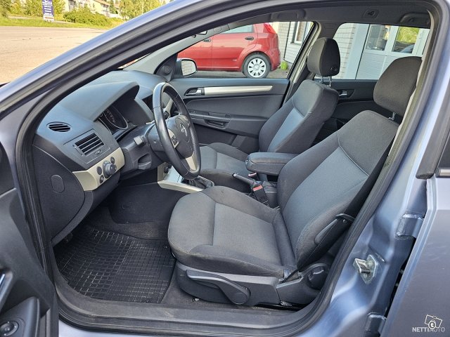 Opel Astra 9