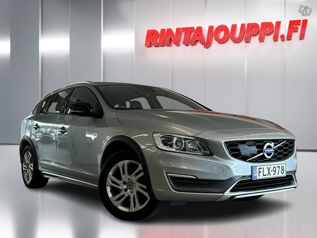 Volvo V60 Cross Country 1