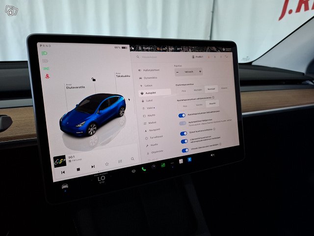 Tesla Model Y 13