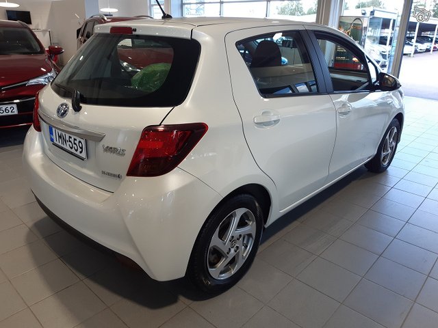 Toyota Yaris 3