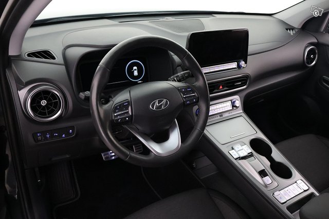 Hyundai KONA 12